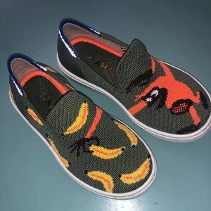 Rothys “Snack Attack” preschooler size 10 sneakers